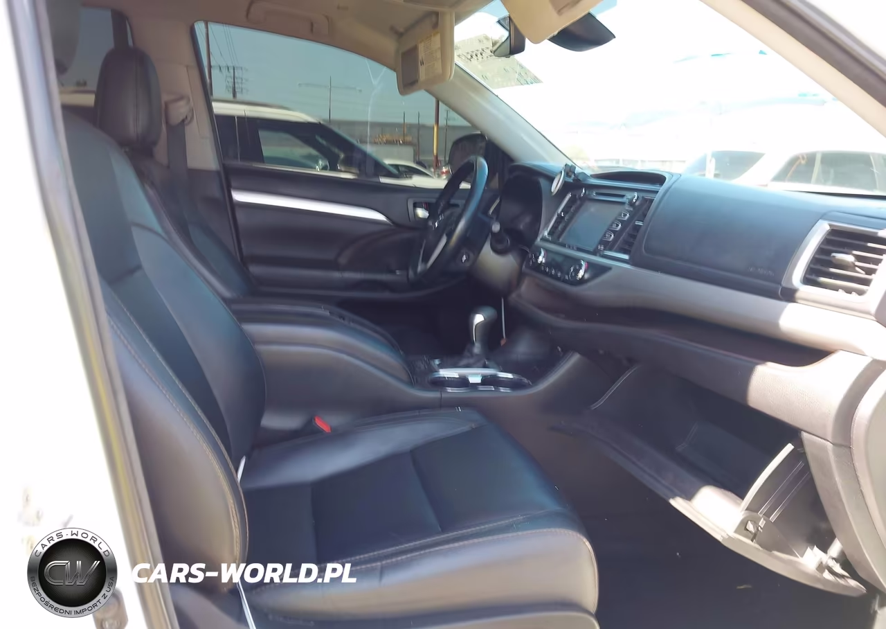 2018 Toyota Highlander Xle VIN:5TDKZRFH3JS281967 - 5