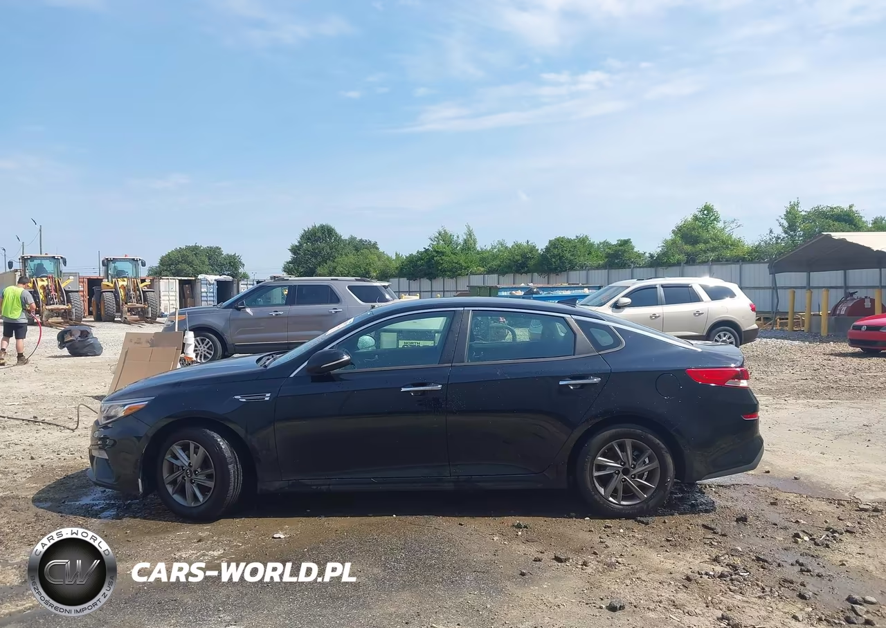 2019 Kia Optima Lx VIN:5XXGT4L32KG342229 - 14