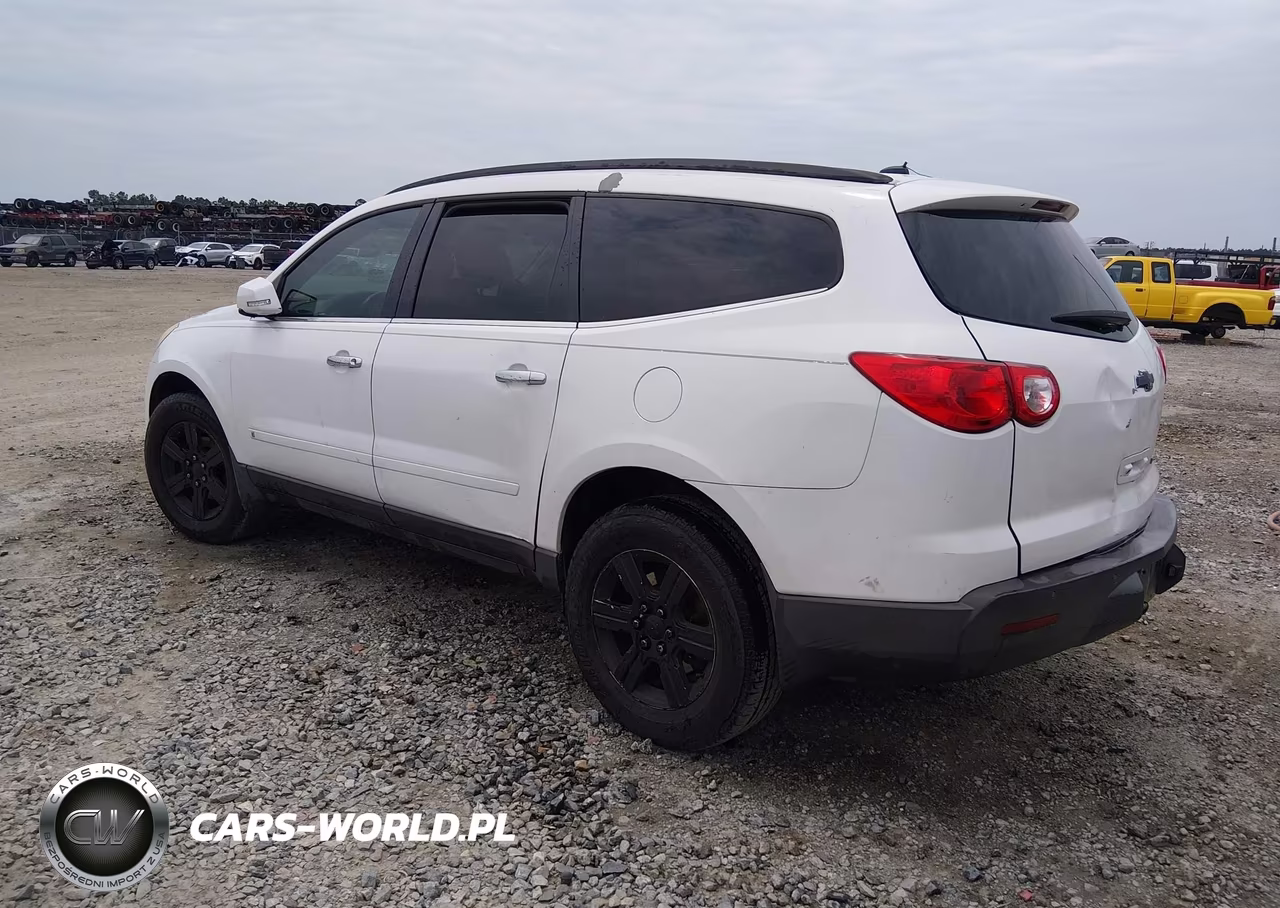 2010 Chevrolet Traverse Lt VIN:1GNLRFED4AS124593 - 3
