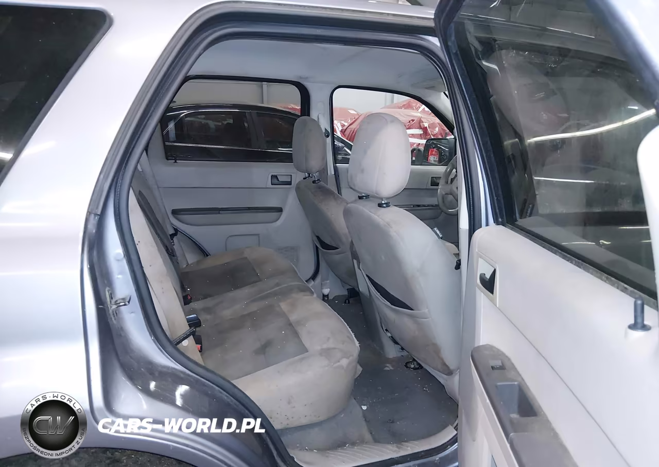 2008 Ford Escape Xlt VIN:1FMCU93138KE58881 - 8