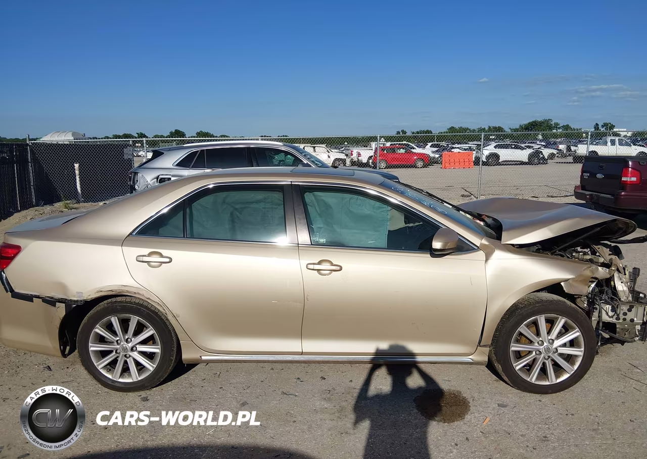 2012 Toyota Camry Xle VIN:4T4BF1FK7CR160042 - 10