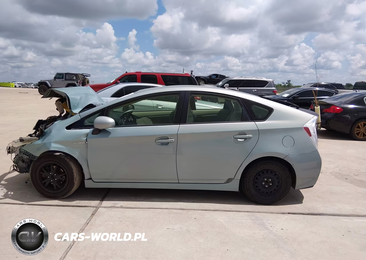 2012 Toyota Prius Three VIN:JTDKN3DUXC1506104 - 15