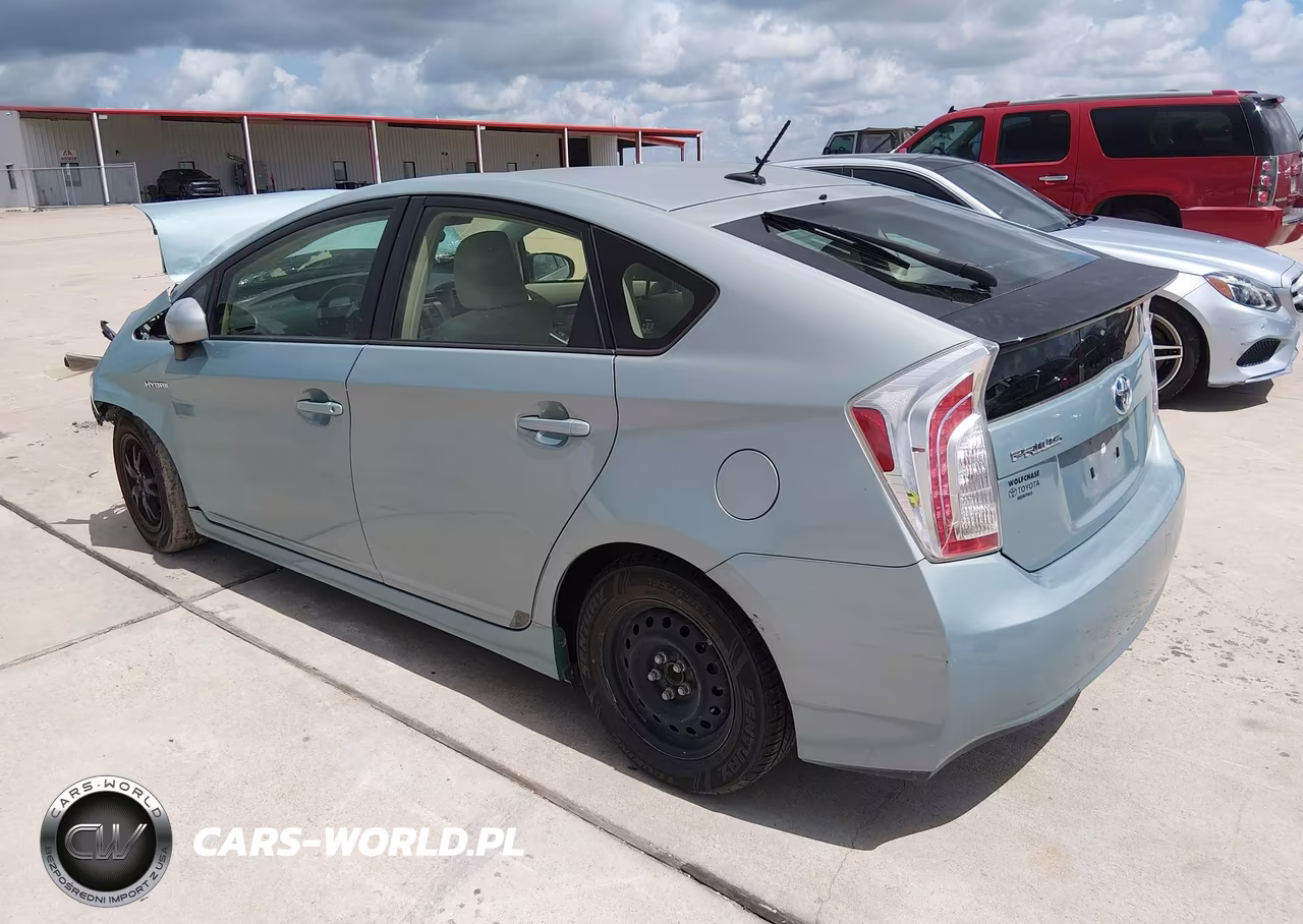 2012 Toyota Prius Three VIN:JTDKN3DUXC1506104 - 3