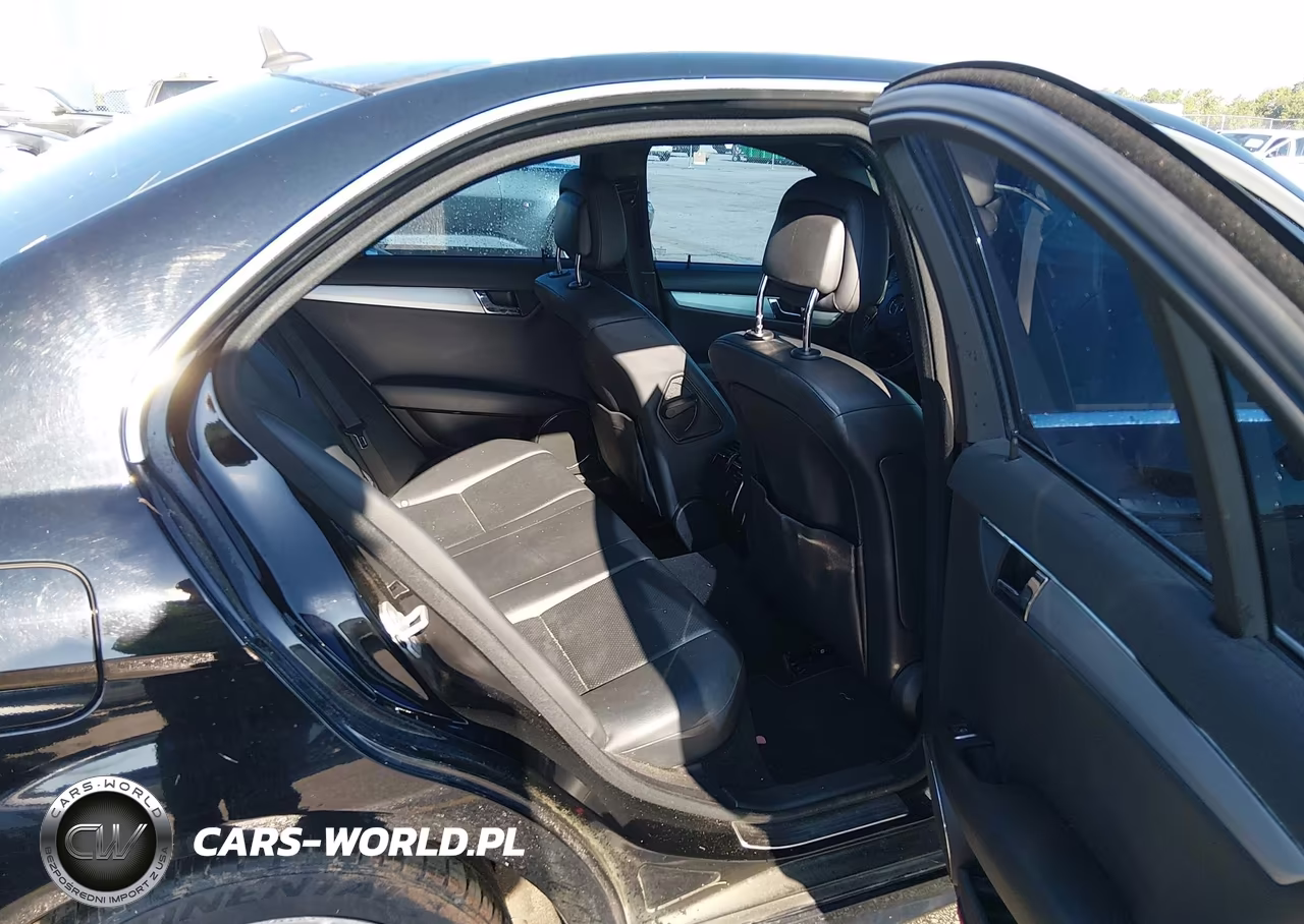 2011 Mercedes-Benz C 300 Sport VIN:WDDGF5EB7BR178674 - 8