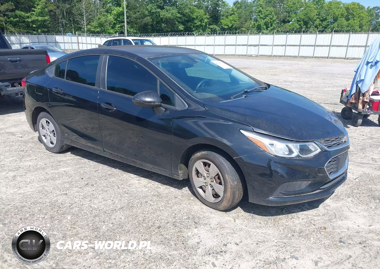 2018 Chevrolet Cruze Ls Auto – zdjęcie 1 z 17