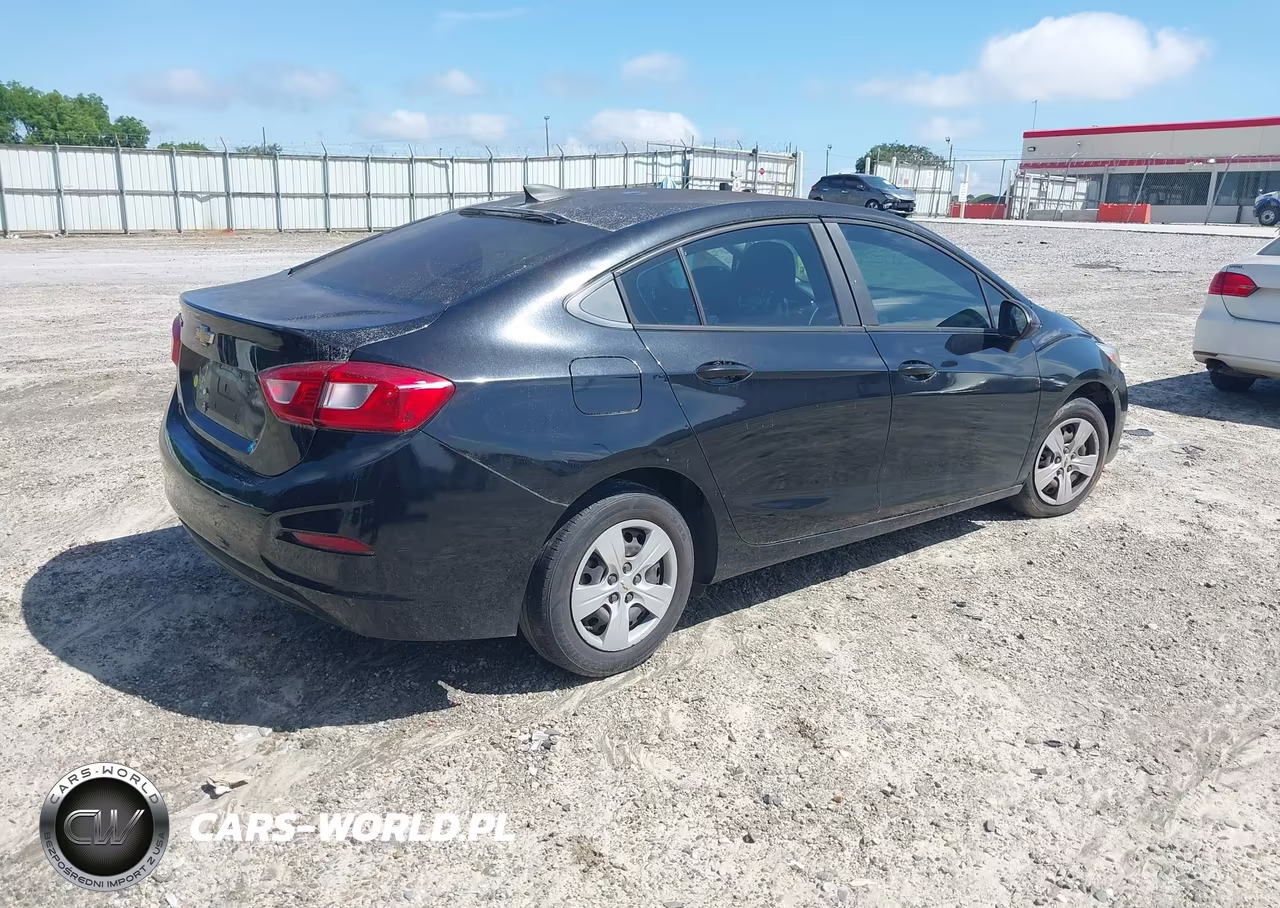 2018 Chevrolet Cruze Ls Auto VIN:1G1BC5SMXJ7166573 - 4