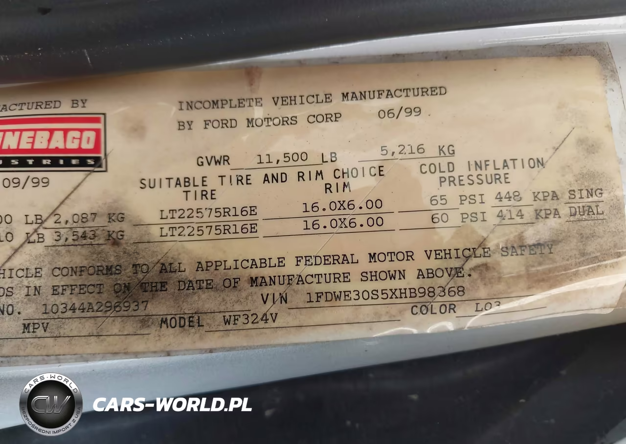 2000 Winnebago Minnie VIN:1FDWE30S5XHB98368 - 9
