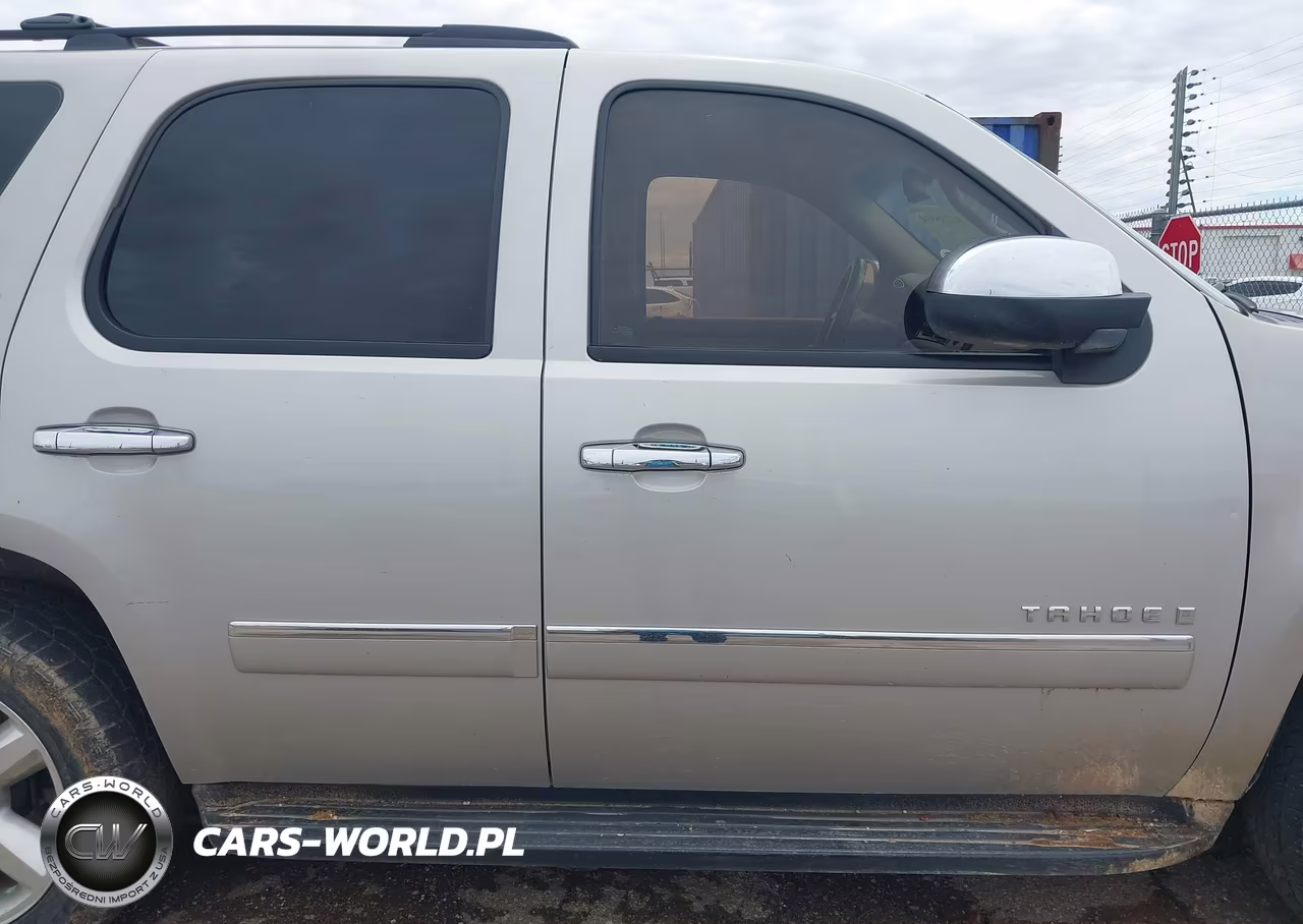2009 Chevrolet Tahoe Ltz VIN:1GNFC33039R166950 - 13