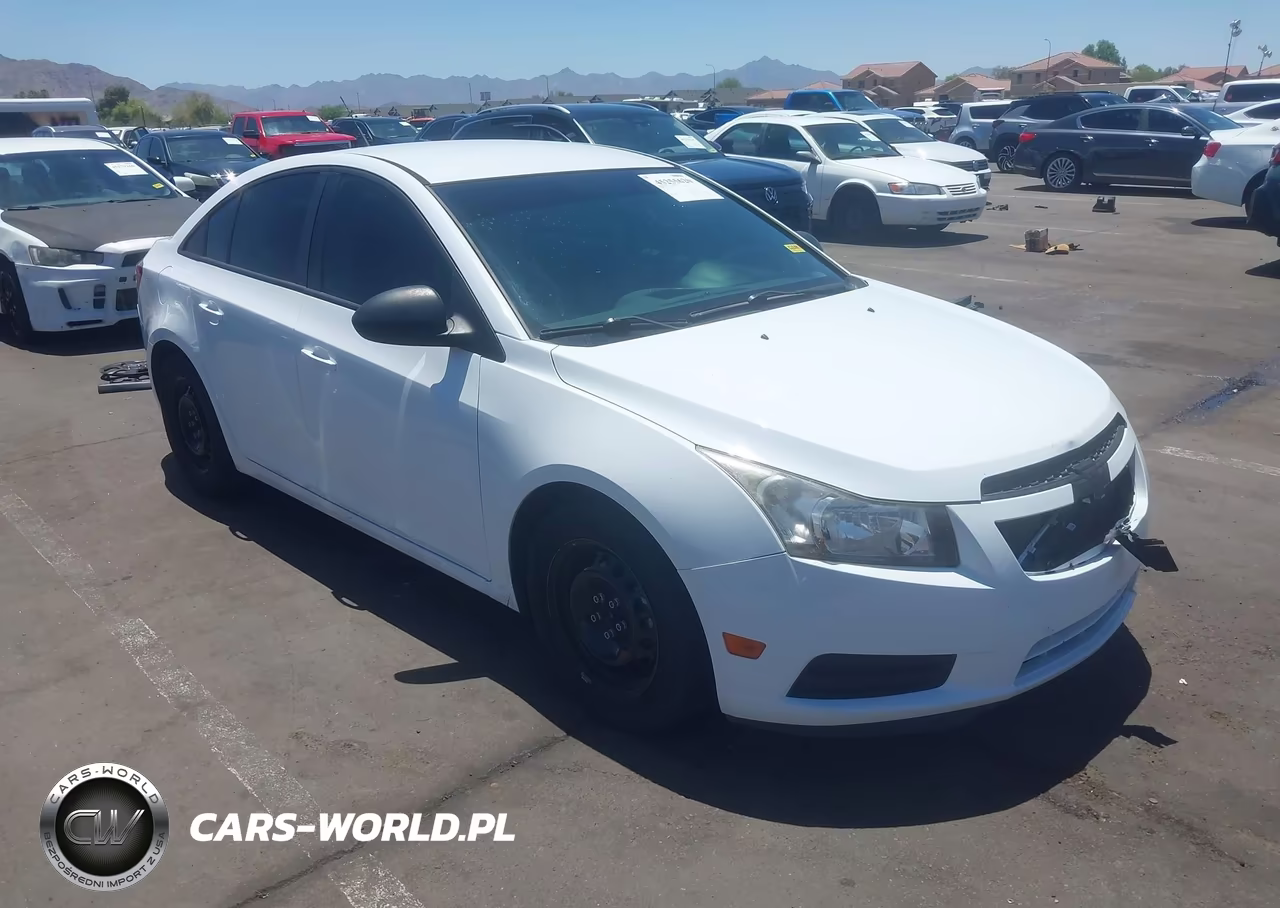 2014 Chevrolet Cruze Ls Auto – zdjęcie 1 z 16