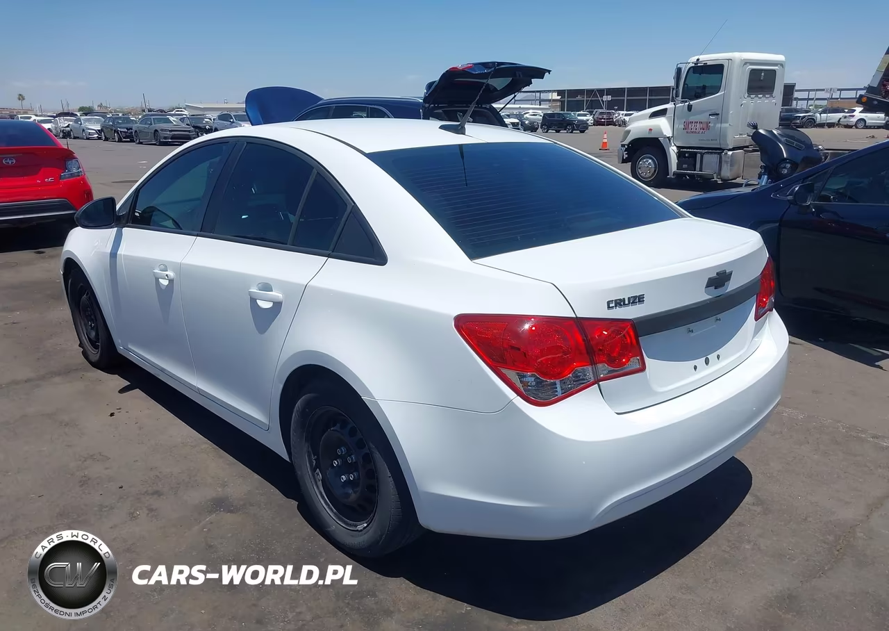 2014 Chevrolet Cruze Ls Auto VIN:1G1PA5SG9E7205455 - 3
