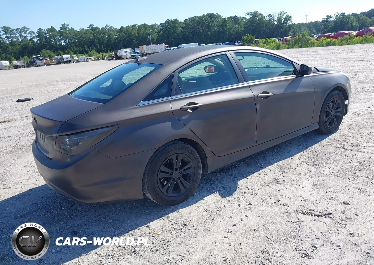 2014 Hyundai Sonata Gls VIN:5NPEB4AC3EH946605 - 4
