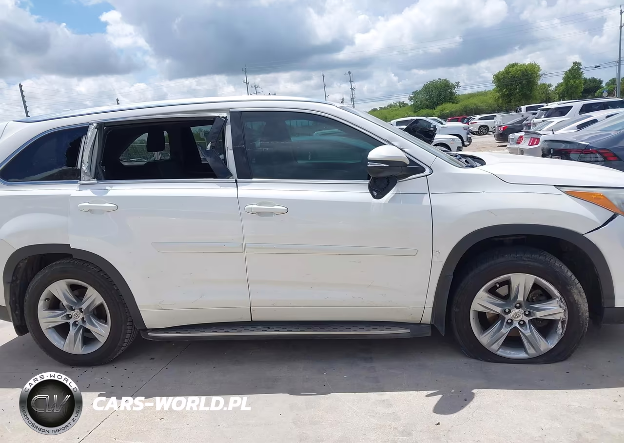 2015 Toyota Highlander Limited Platinum V6 VIN:5TDYKRFH3FS112523 - 13