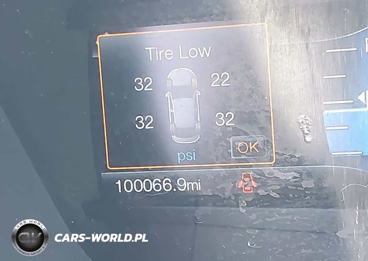 2018 Ford Fusion Titanium VIN:3FA6P0D93JR207133 - 16