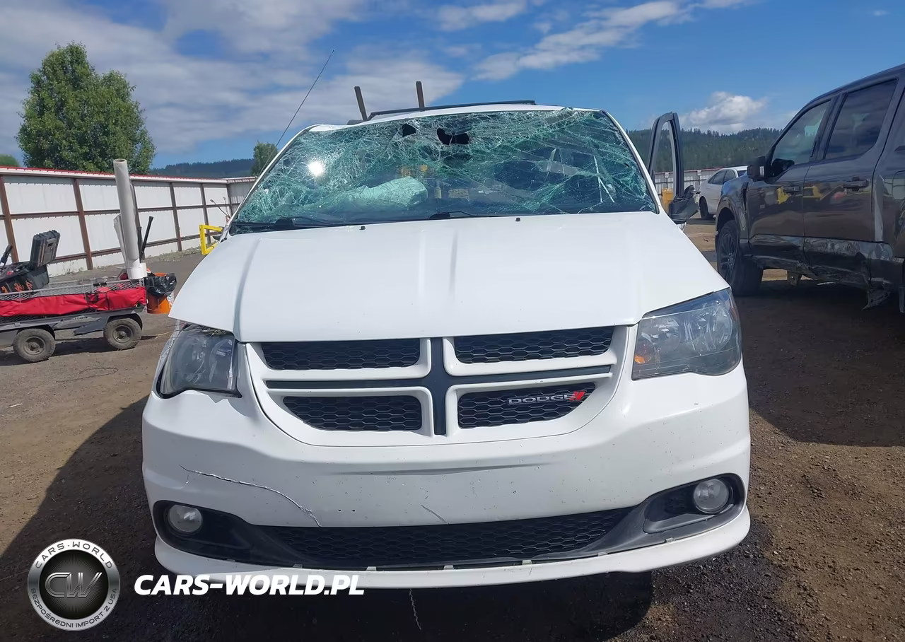 2018 Dodge Grand Caravan Gt VIN:2C4RDGEG9JR331774 - 13