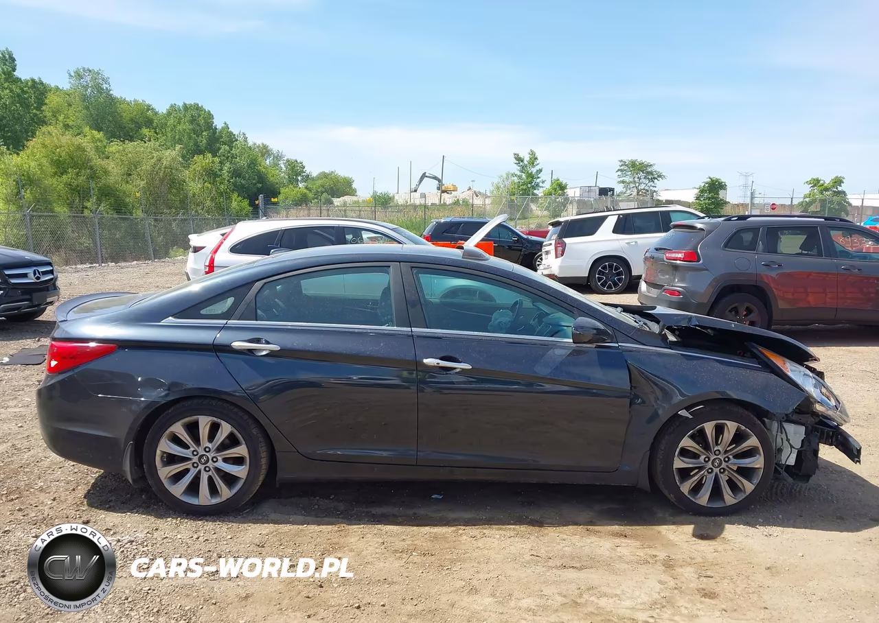 2013 Hyundai Sonata Se VIN:5NPEC4AC8DH776155 - 13
