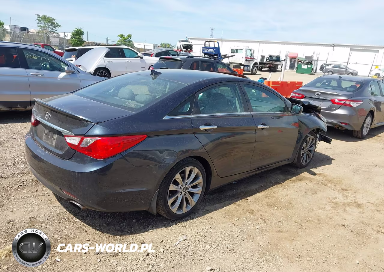 2013 Hyundai Sonata Se VIN:5NPEC4AC8DH776155 - 4
