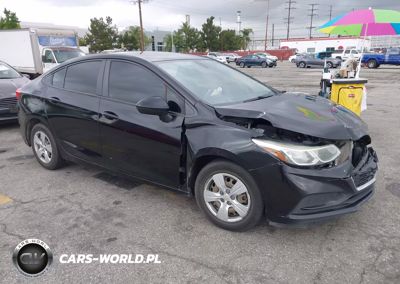 2018 Chevrolet Cruze Ls Auto – zdjęcie 1 z 22
