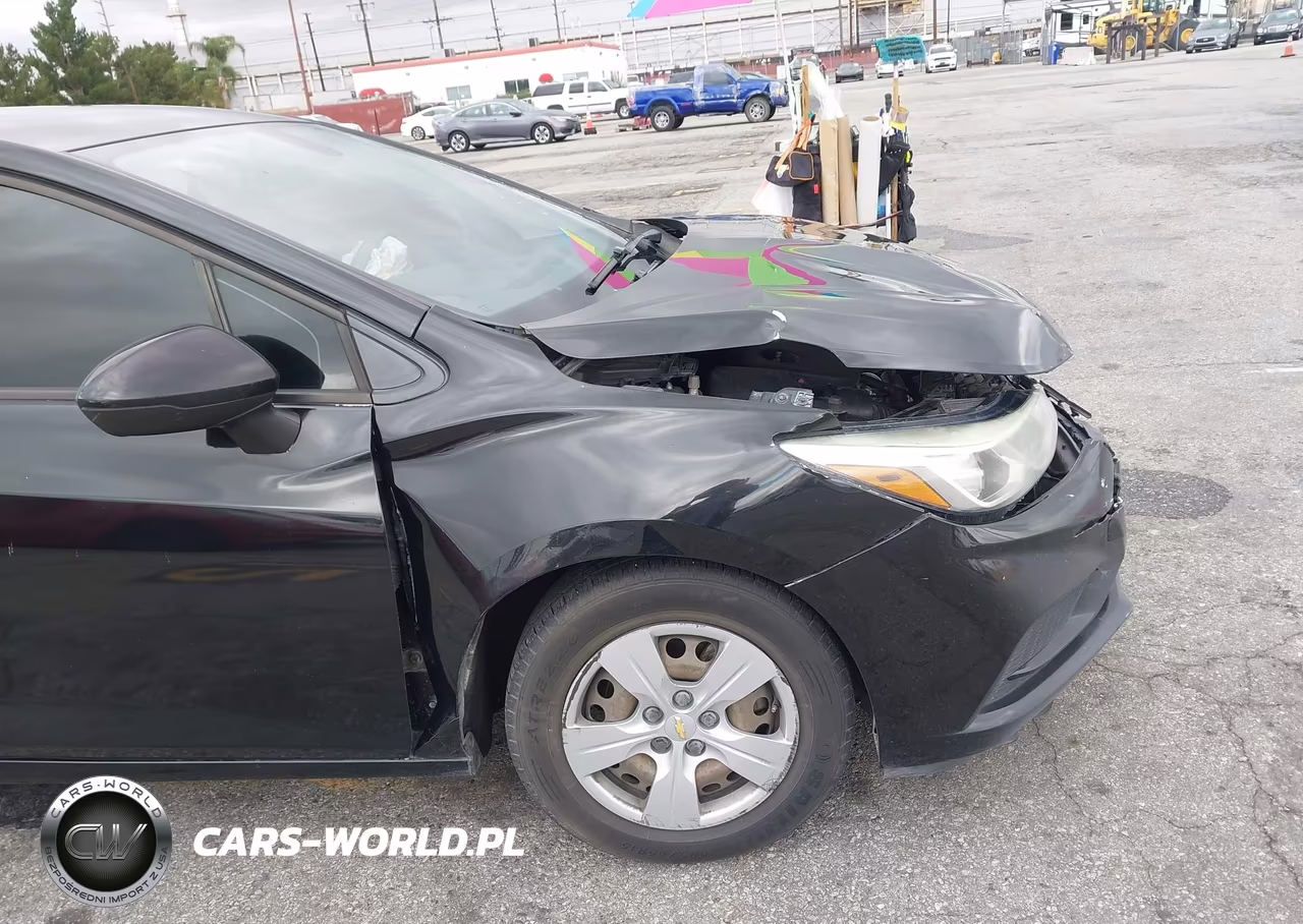 2018 Chevrolet Cruze Ls Auto VIN:1G1BC5SM7J7212330 - 18