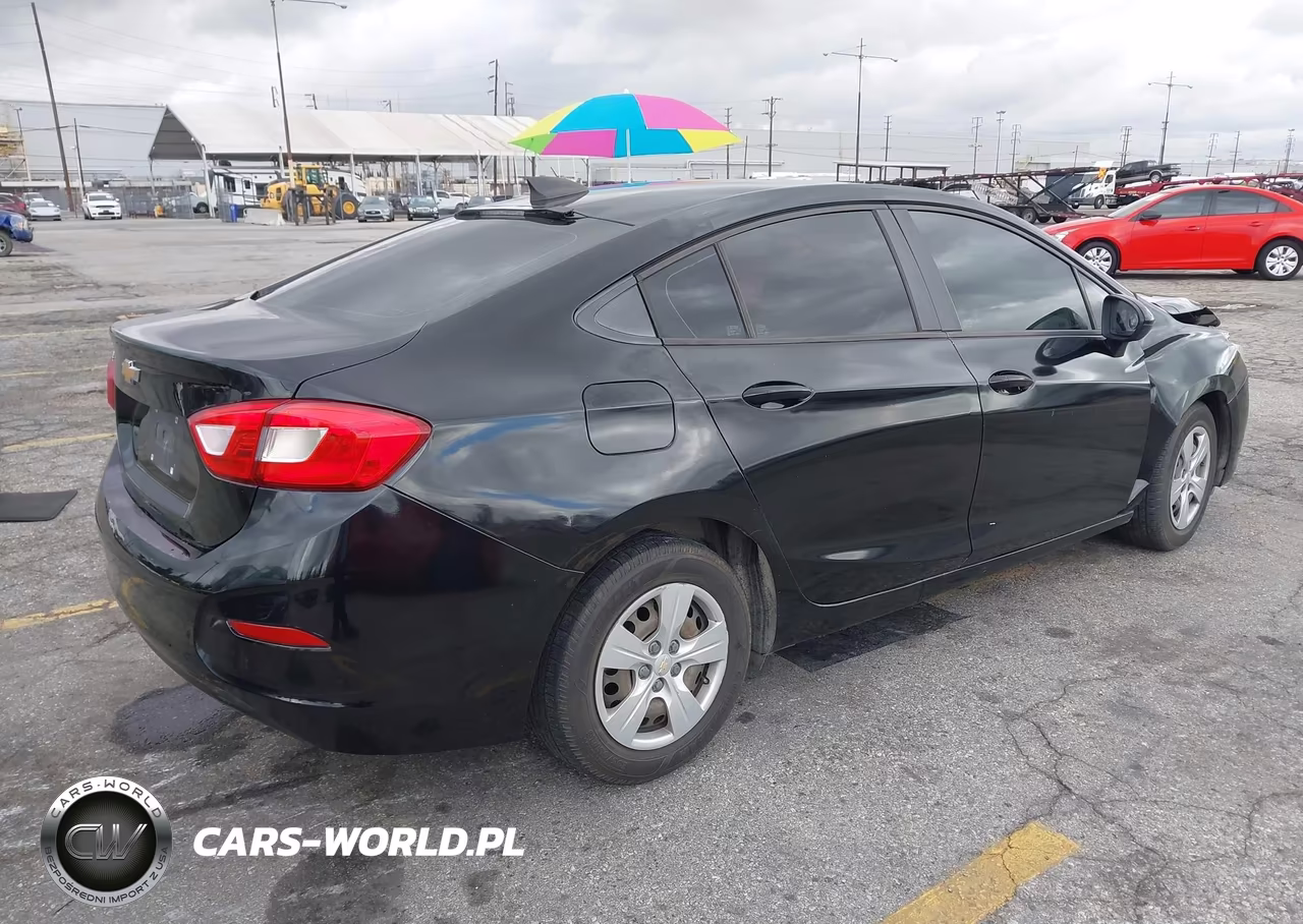 2018 Chevrolet Cruze Ls Auto VIN:1G1BC5SM7J7212330 - 4