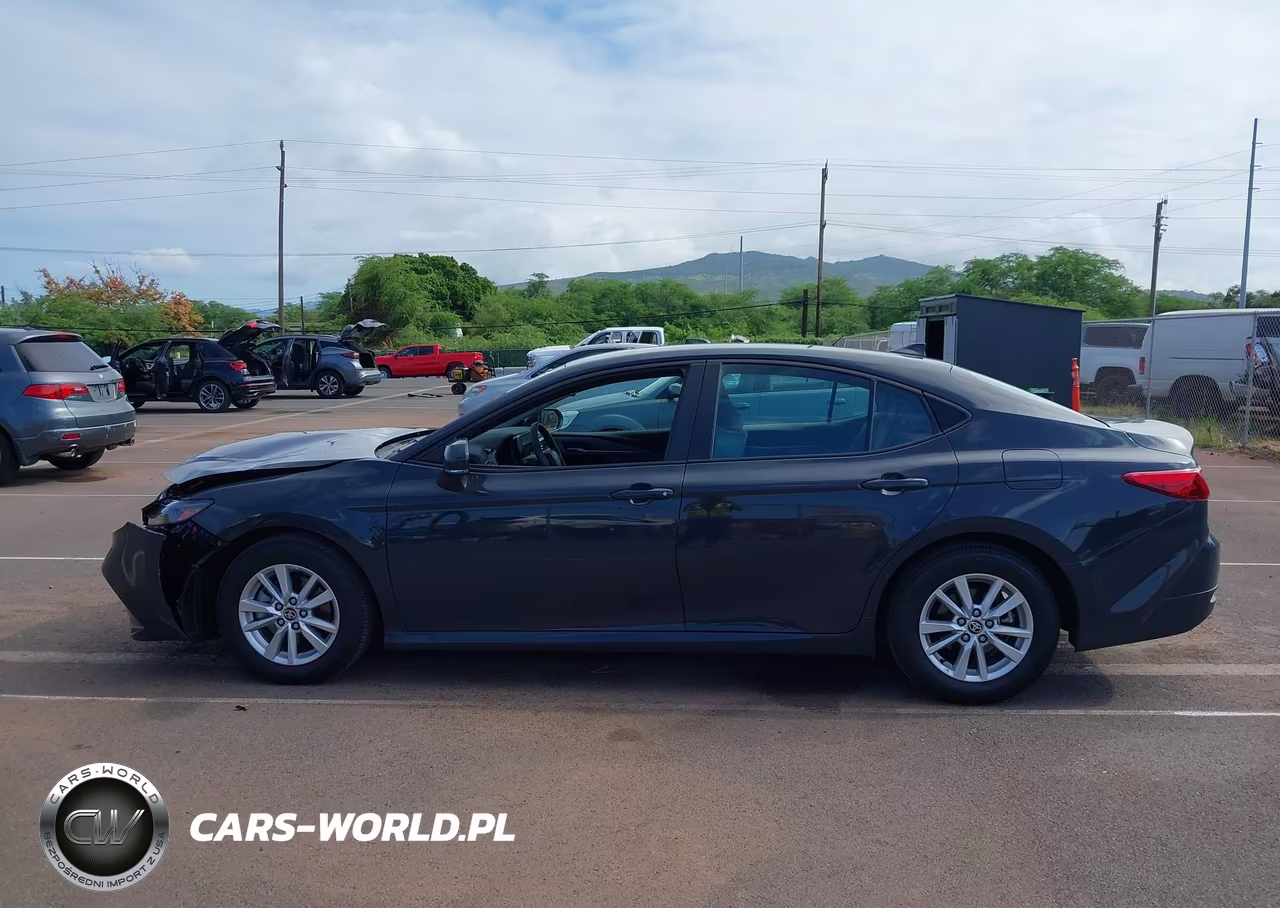 2025 Toyota Camry Le VIN:4T1DAACK1SU606688 - 14