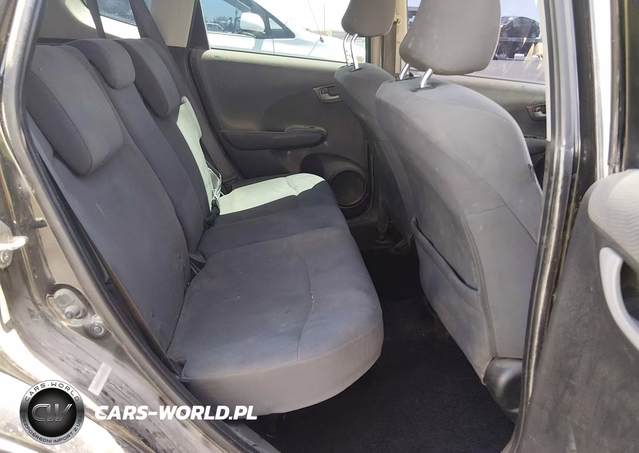 2012 Honda Fit VIN:JHMGE8G30CC015551 - 8