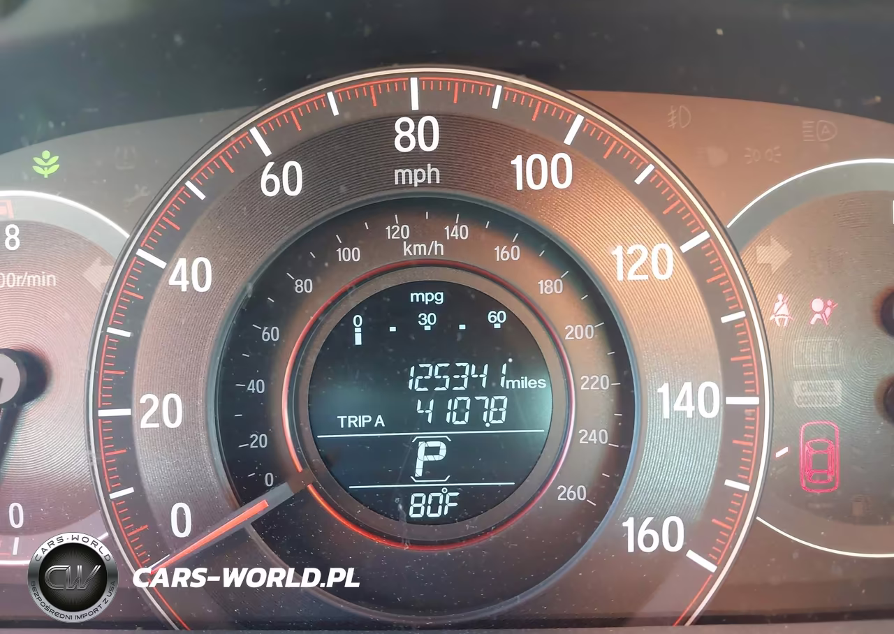 2017 Honda Accord Sport VIN:1HGCR2F52HA208910 - 16