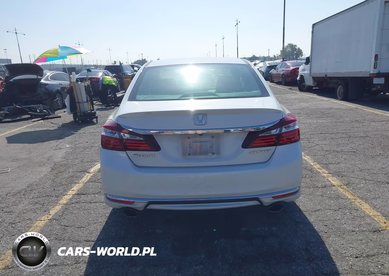 2017 Honda Accord Sport VIN:1HGCR2F52HA208910 - 17