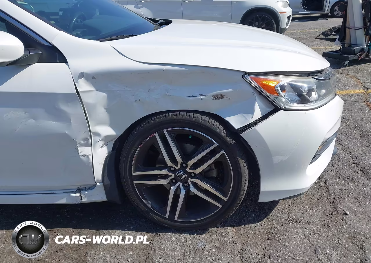 2017 Honda Accord Sport VIN:1HGCR2F52HA208910 - 19