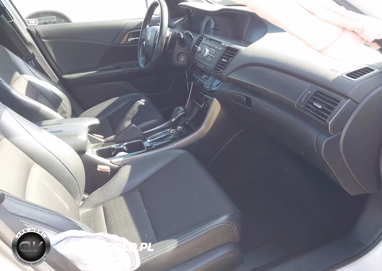 2017 Honda Accord Sport VIN:1HGCR2F52HA208910 - 5