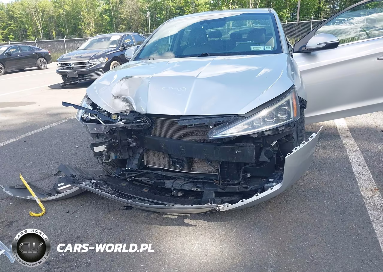 2020 Hyundai Elantra Limited VIN:5NPD84LF8LH499154 - 6