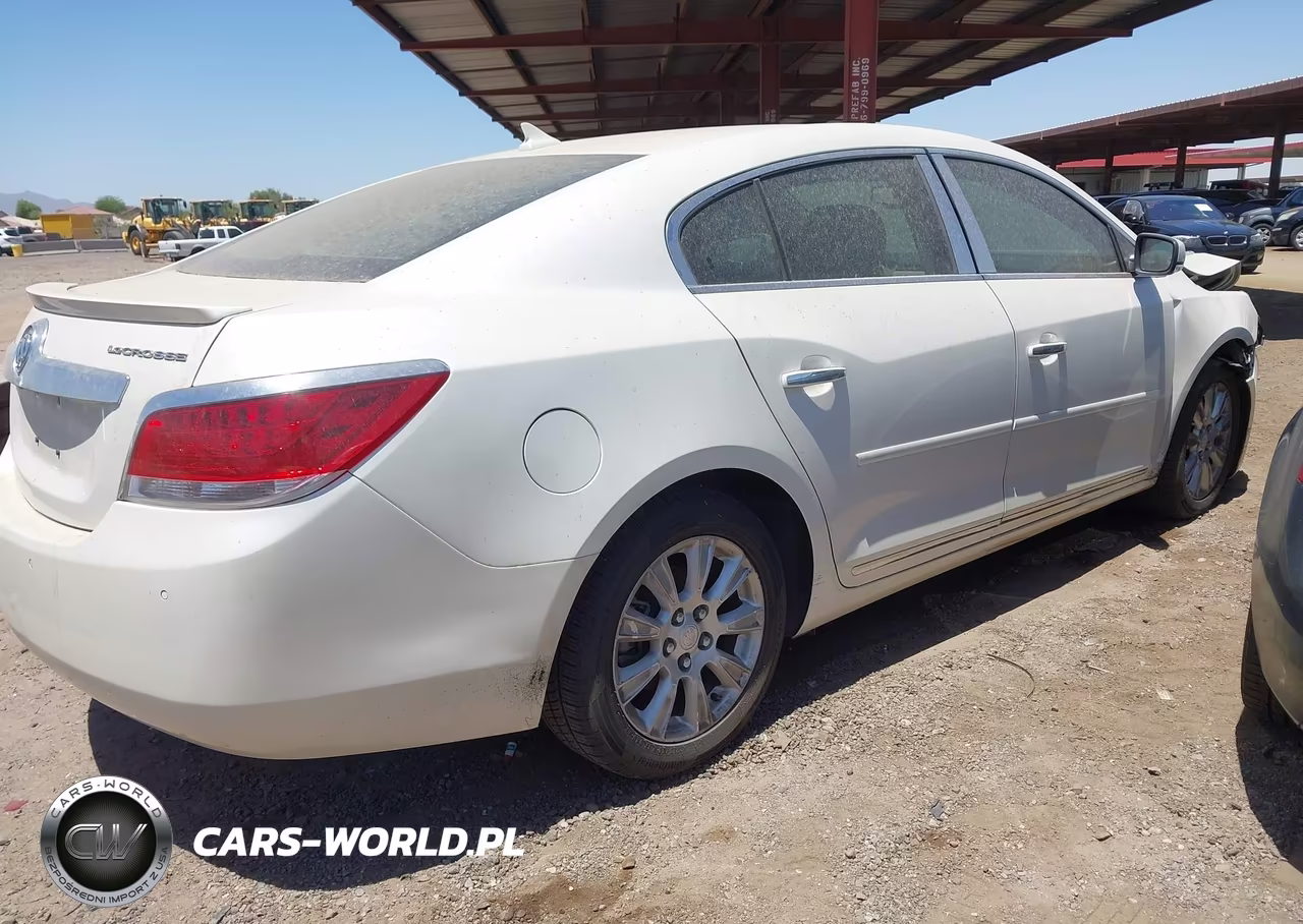 2013 Buick Lacrosse Leather Group VIN:1G4GC5ER7DF188542 - 4