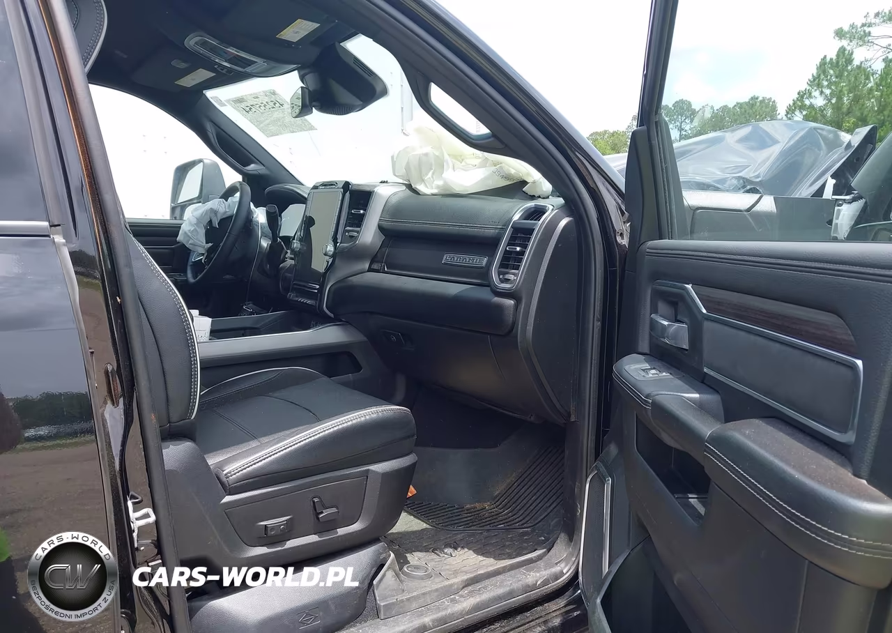 2025 Ram 3500 Laramie 4X4 8' Box VIN:3C63R3JL0SG529094 - 5
