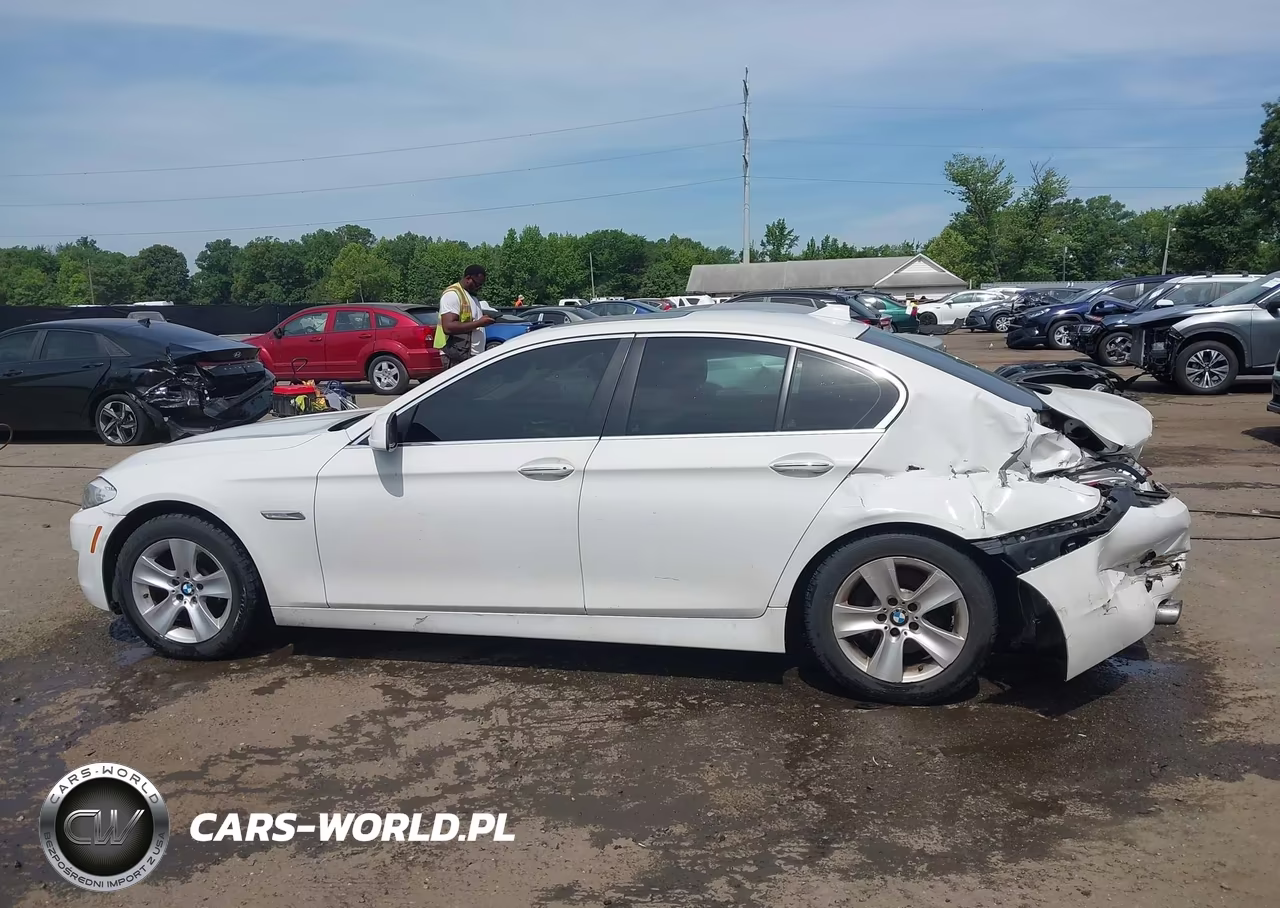 2013 BMW 528I xDrive VIN:WBAXH5C5XDDW13511 - 13