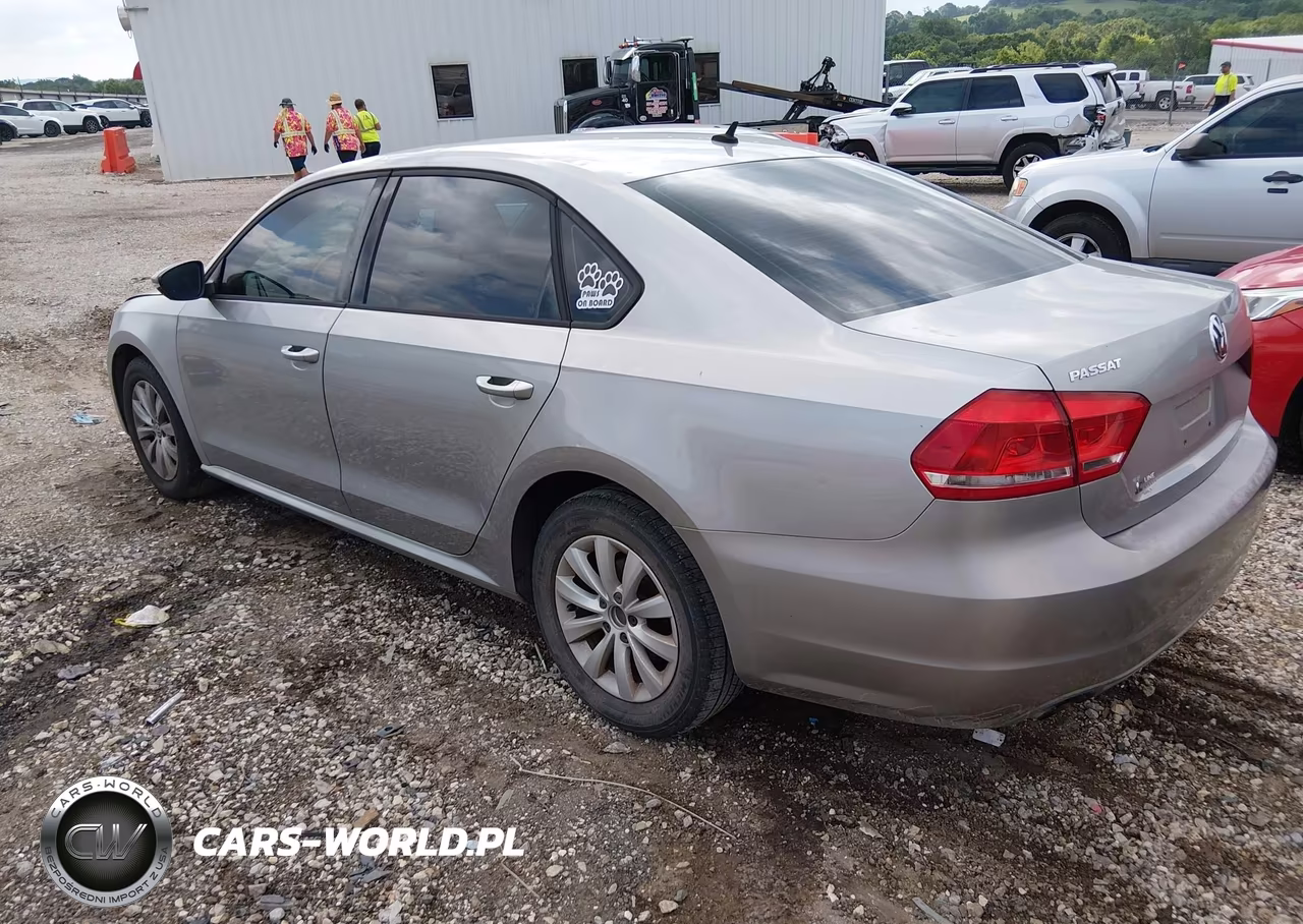 2012 Volkswagen Passat 2.5L S VIN:1VWAP7A33CC032149 - 3