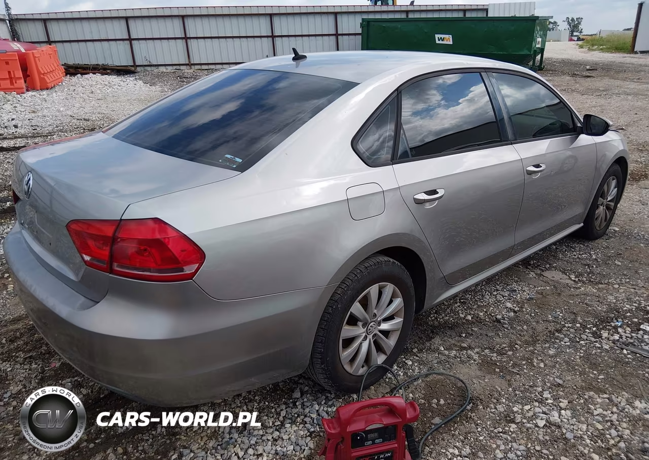 2012 Volkswagen Passat 2.5L S VIN:1VWAP7A33CC032149 - 4