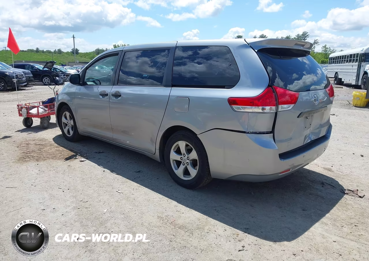 2013 Toyota Sienna L V6 7 Passenger VIN:5TDZK3DC8DS341284 - 3