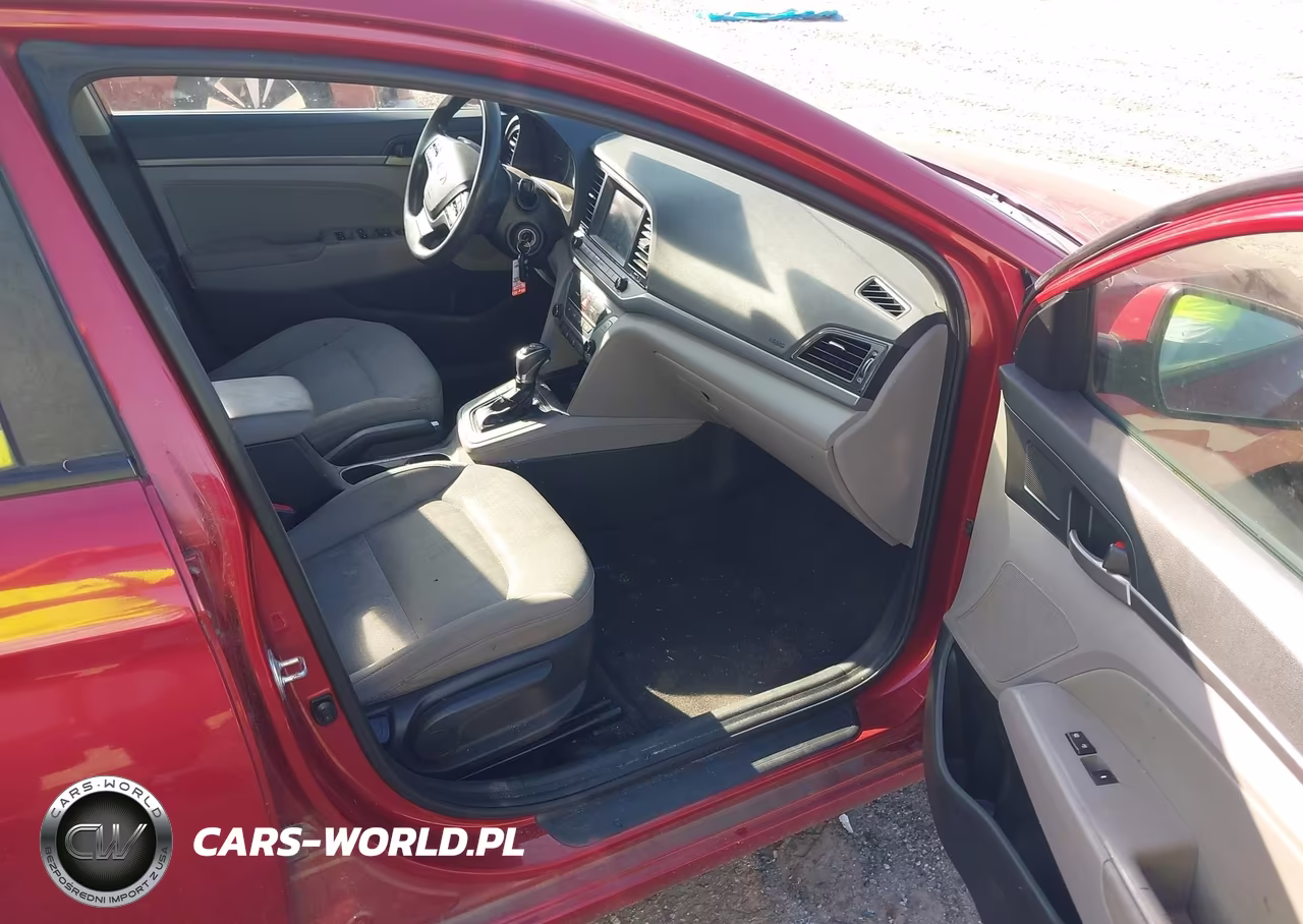 2018 Hyundai Elantra Sel VIN:5NPD84LF0JH213469 - 5