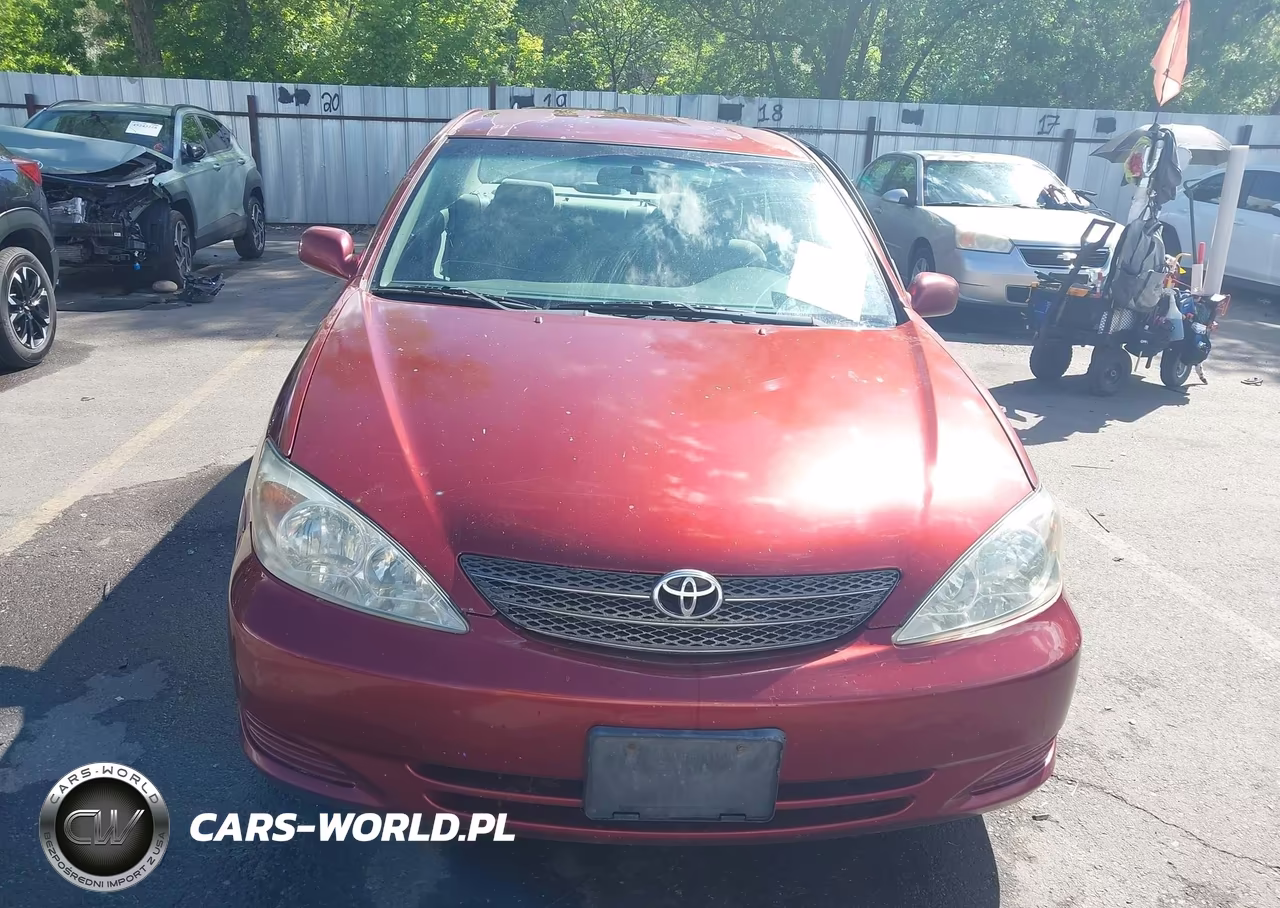 2002 Toyota Camry Le VIN:4T1BE30K52U579779 - 12