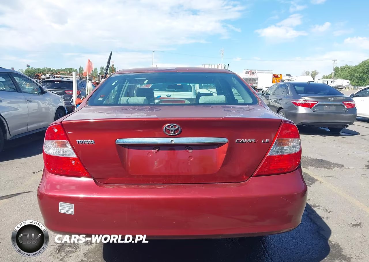 2002 Toyota Camry Le VIN:4T1BE30K52U579779 - 16