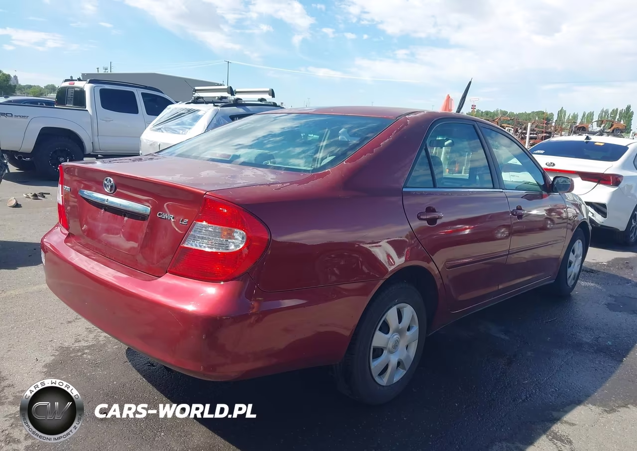 2002 Toyota Camry Le VIN:4T1BE30K52U579779 - 4