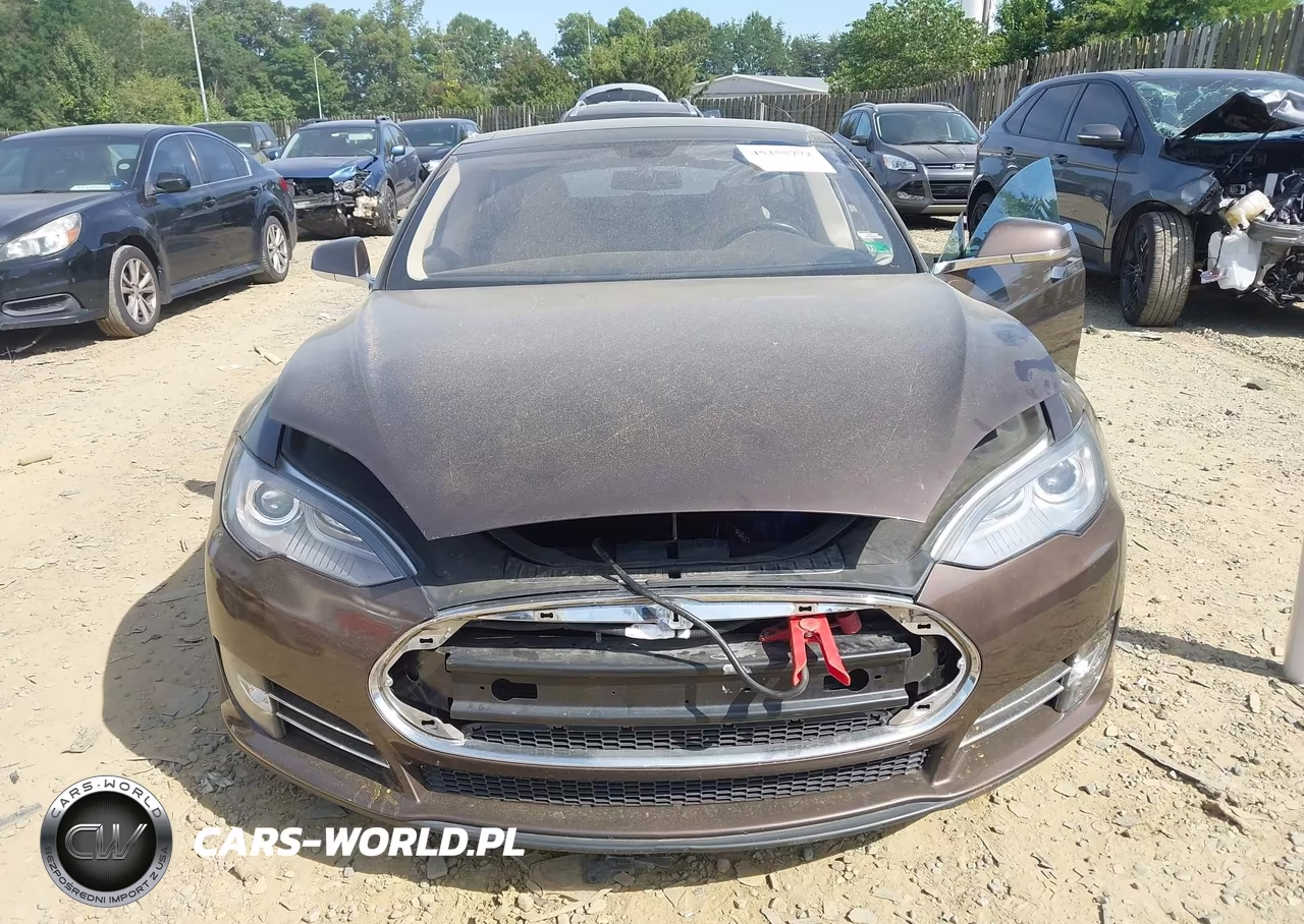 2013 Tesla Model S VIN:5YJSA1DG5DFP04978 - 6