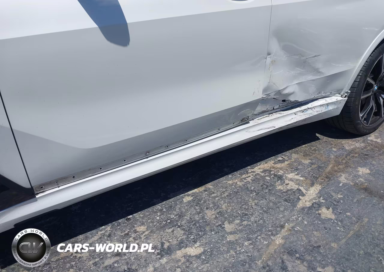 2022 BMW X7 xDrive40I VIN:5UXCW2C05N9J76451 - 6