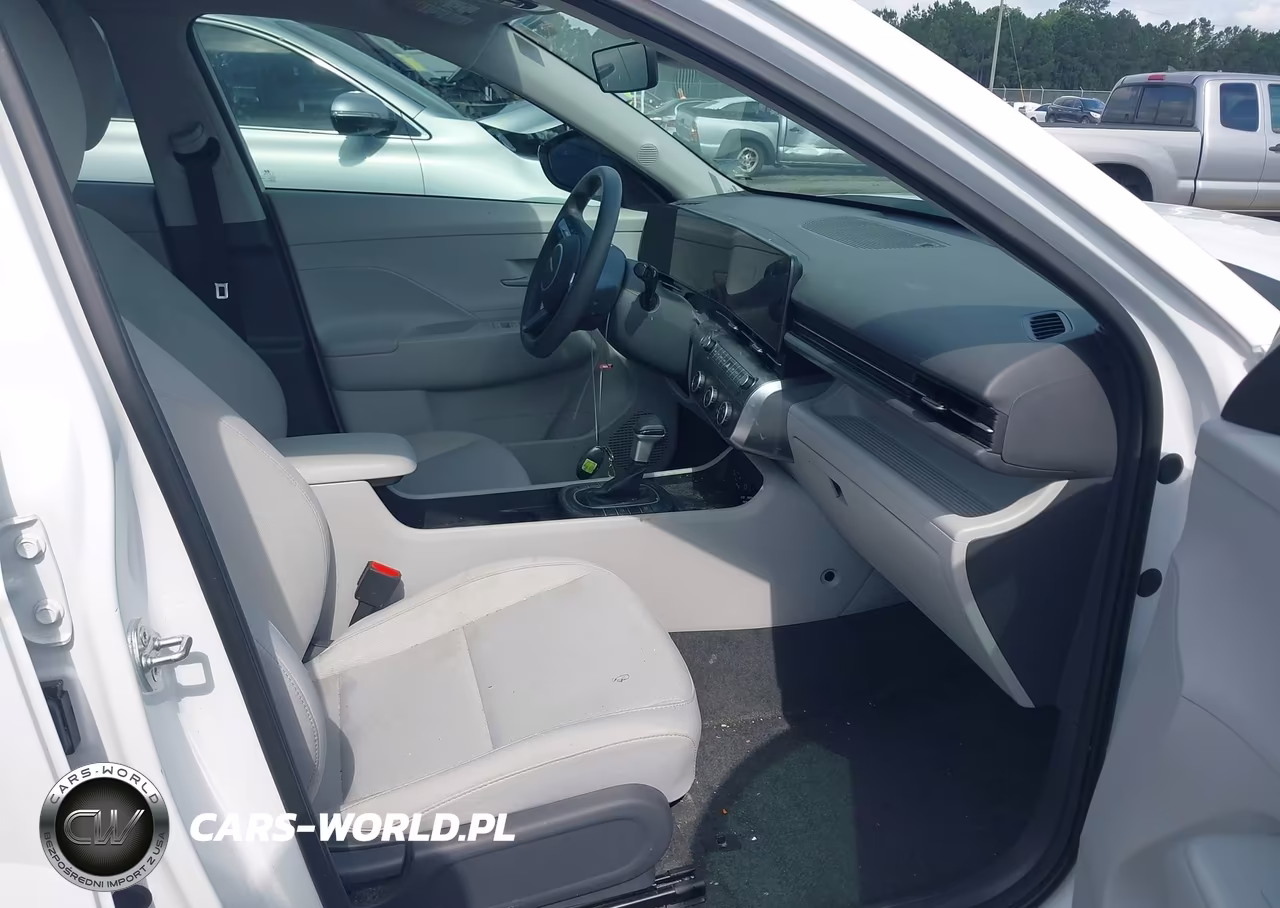 2025 Hyundai Kona Se VIN:KM8HA3AB9SU220181 - 5