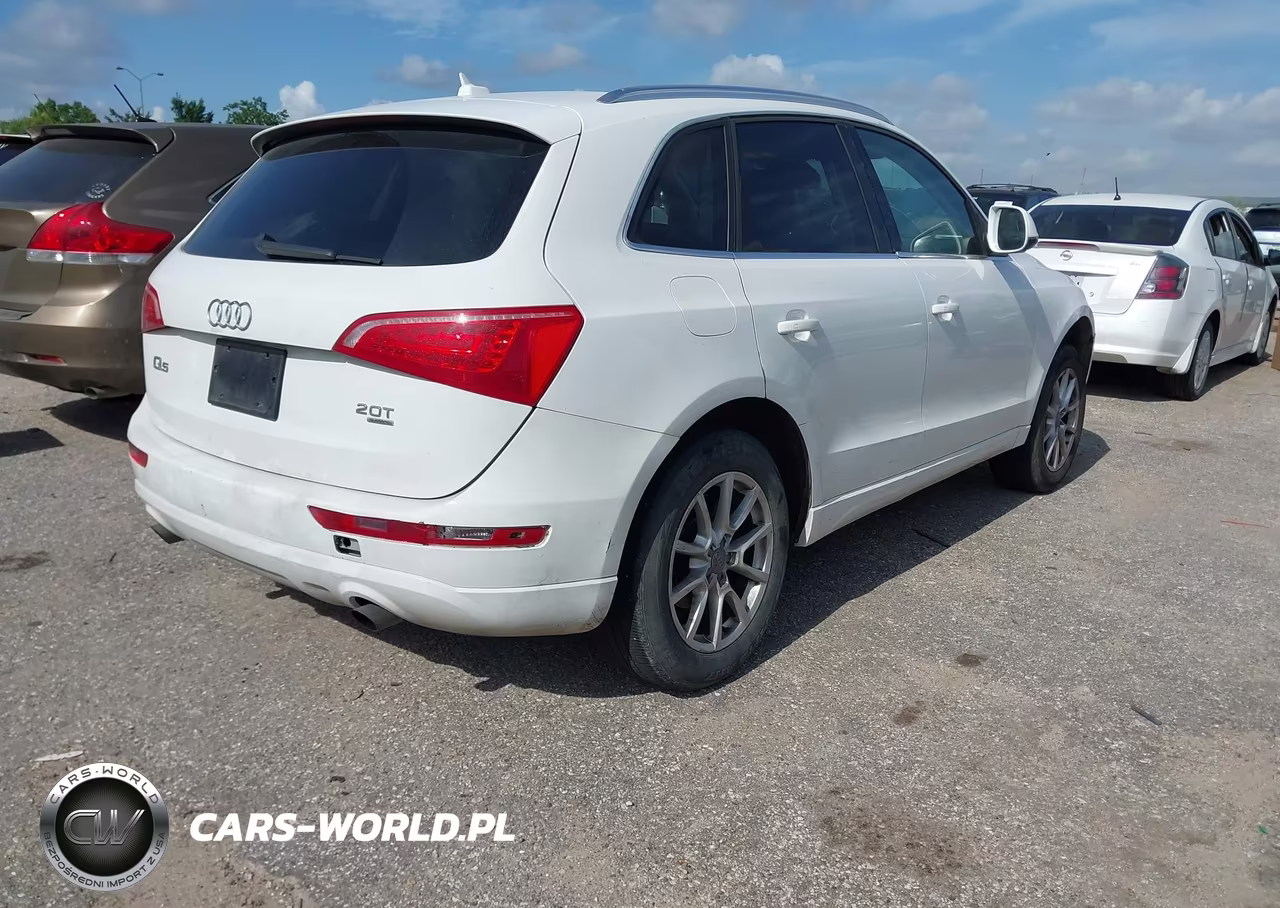 2011 Audi Q5 2.0T Premium VIN:WA1CFAFP8BA089765 - 4