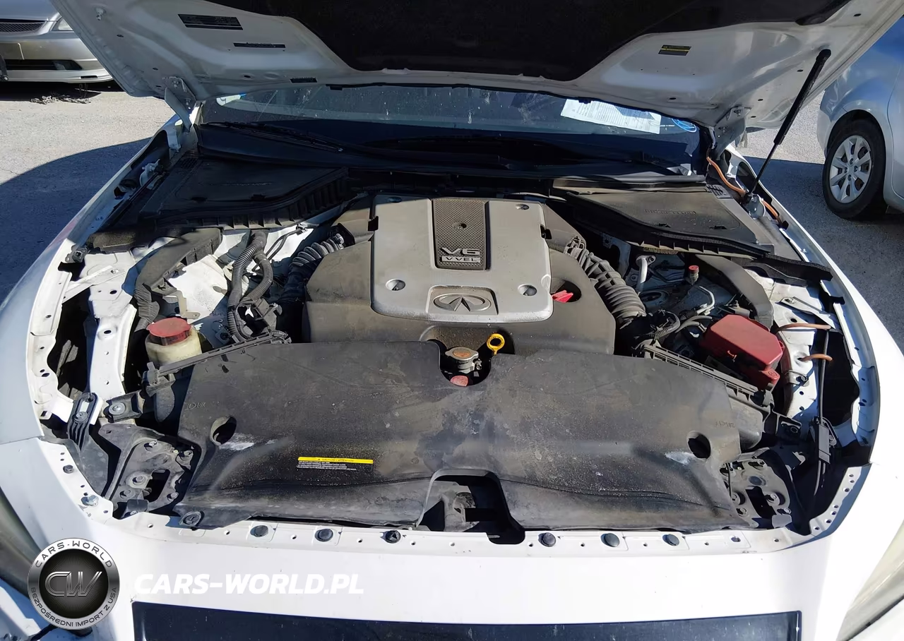 2015 Infiniti Q50 Premium VIN:JN1BV7AP1FM330829 - 10