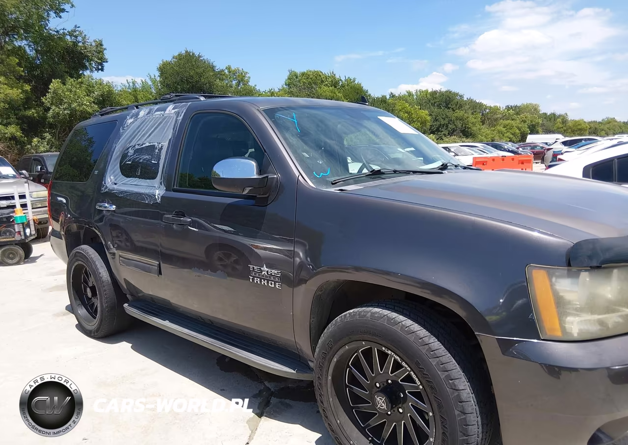 2010 Chevrolet Tahoe Lt VIN:1GNUCBE03AR267831 - 13