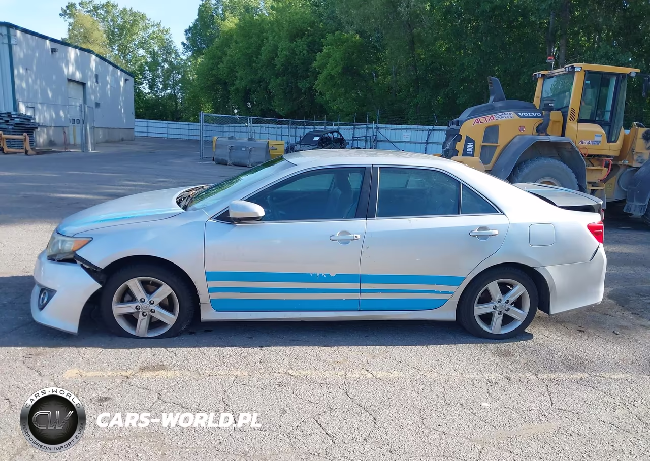 2014 Toyota Camry Se VIN:4T1BF1FK7EU312849 - 14