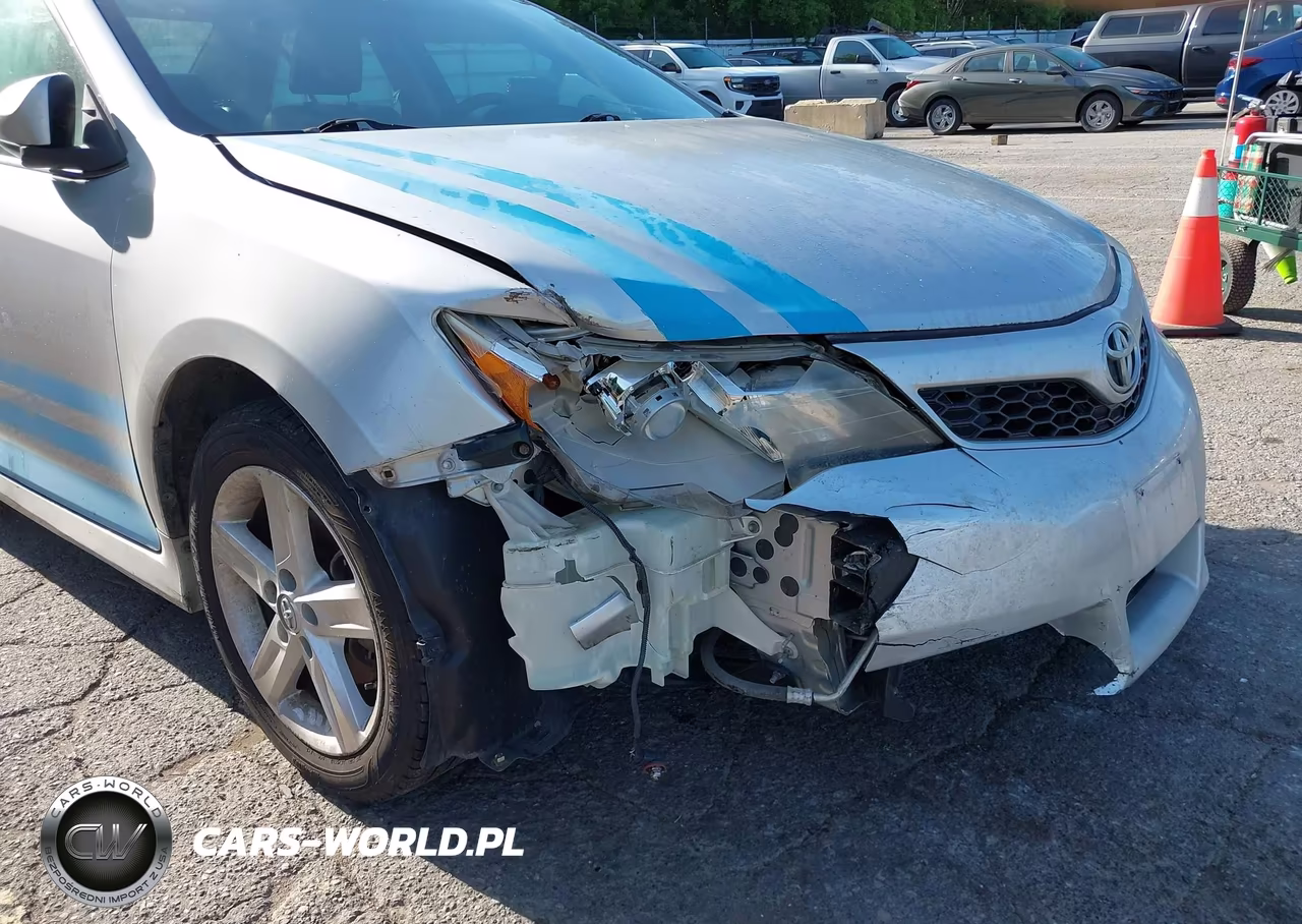 2014 Toyota Camry Se VIN:4T1BF1FK7EU312849 - 6