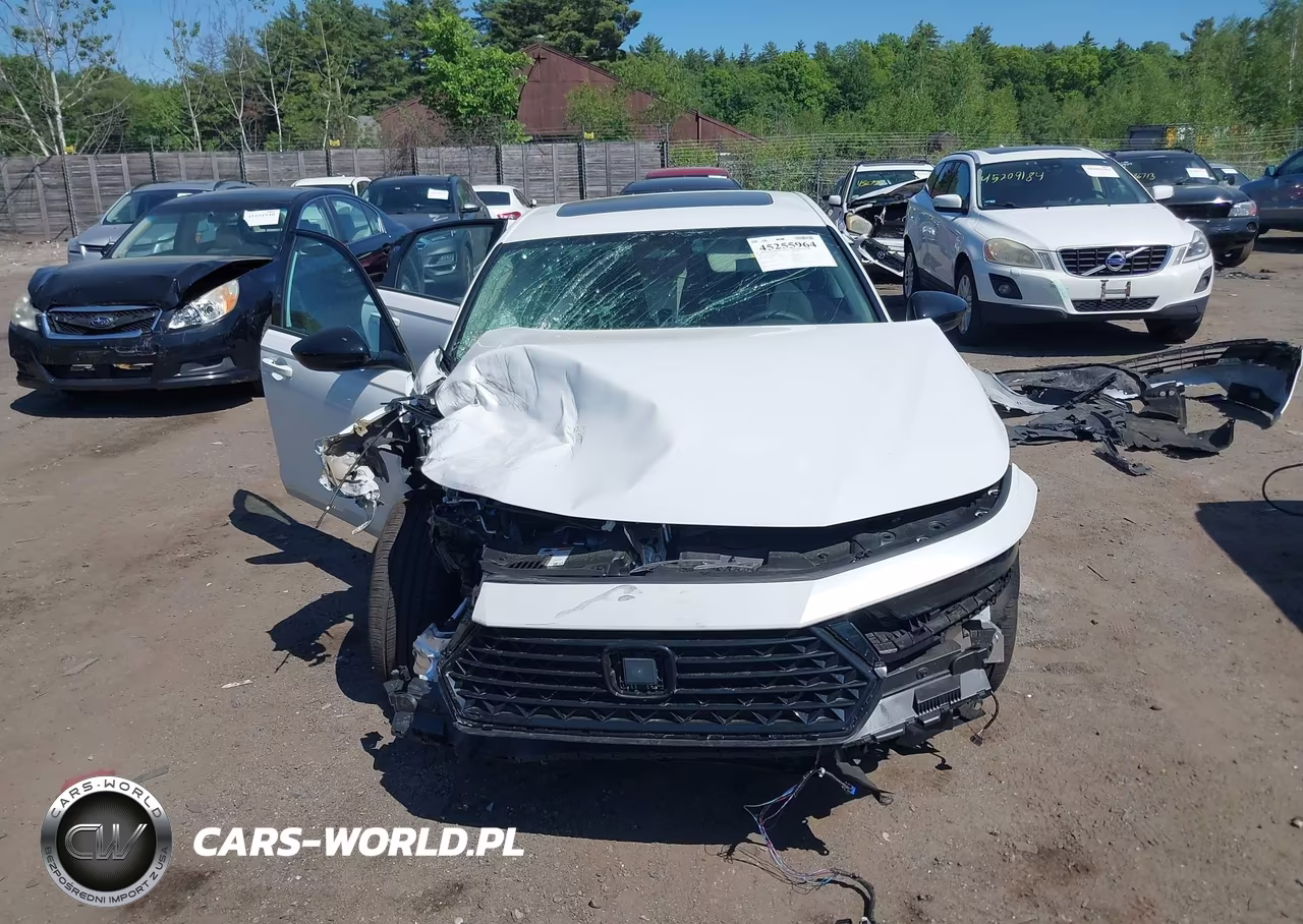 2025 Honda Accord Se VIN:1HGCY1F4XSA072943 - 13