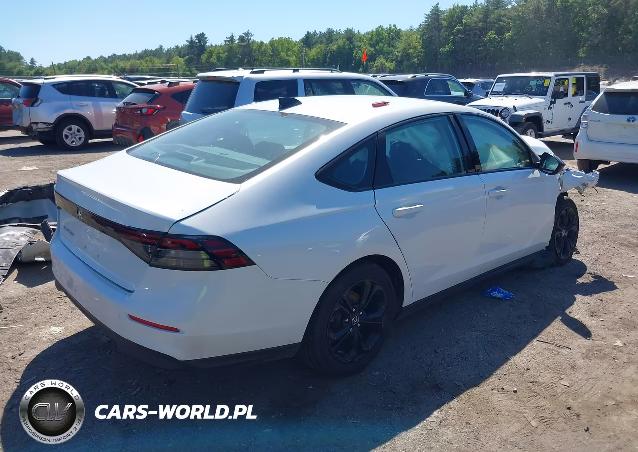 2025 Honda Accord Se VIN:1HGCY1F4XSA072943 - 4